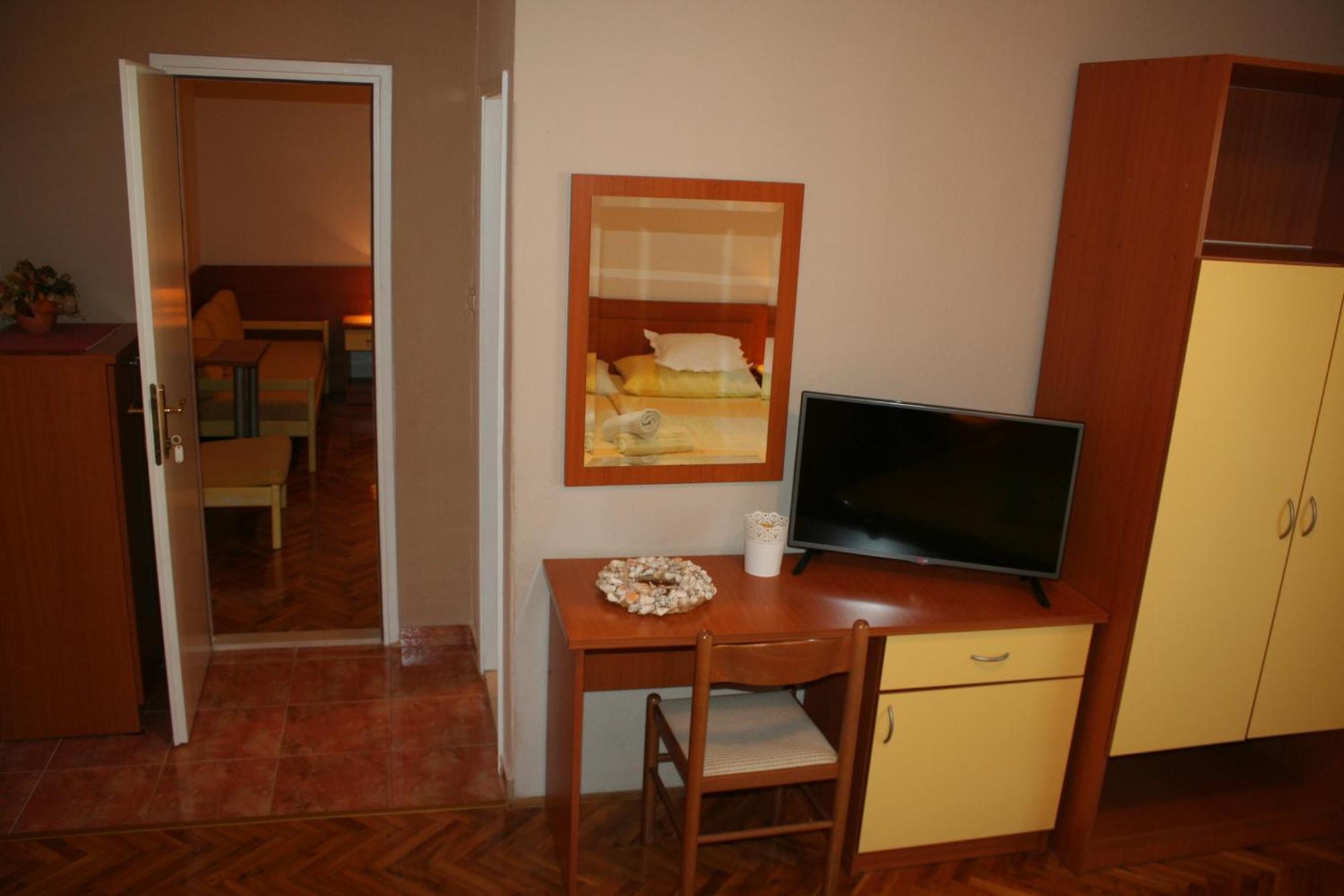 Rooms & Apartments Villa Anka Tučepi Rum bild